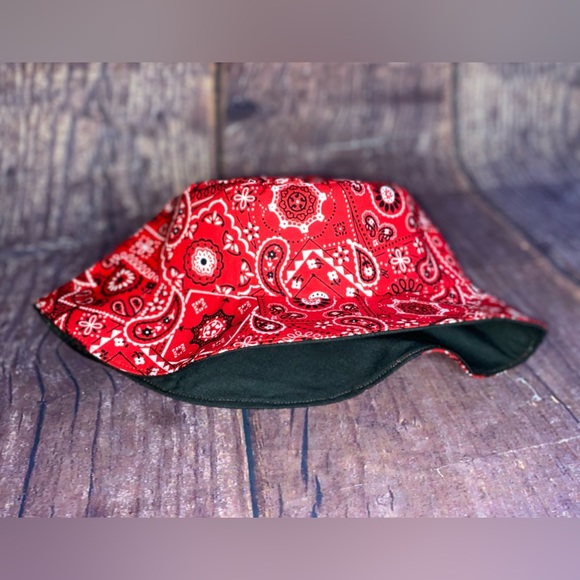 Red Bandana Bucket Hat - Picture 3 of 14